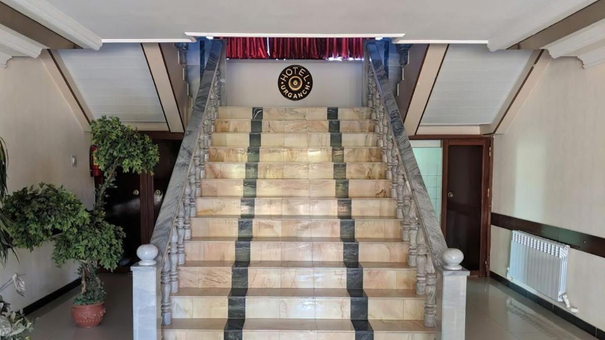 Hotel Reikartz Urgenč Exteriér fotografie