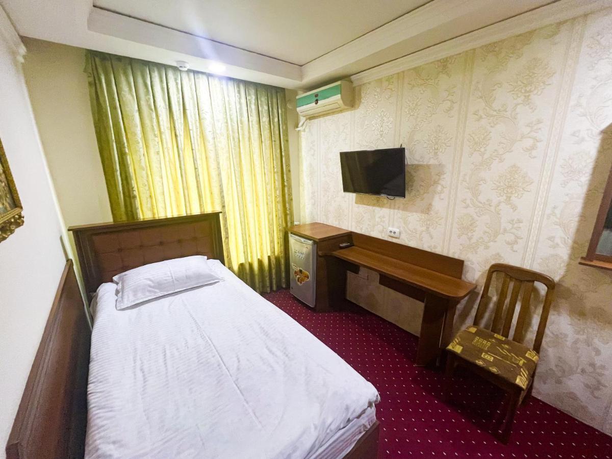 Hotel Reikartz Urgenč Exteriér fotografie