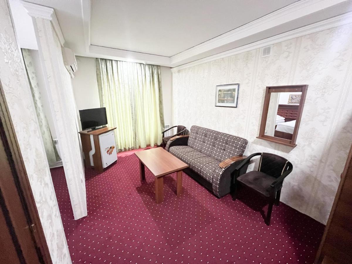 Hotel Reikartz Urgenč Exteriér fotografie