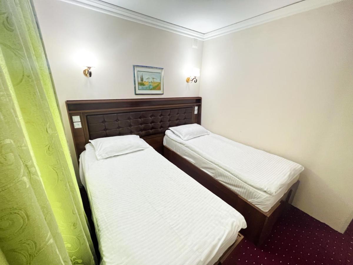 Hotel Reikartz Urgenč Exteriér fotografie
